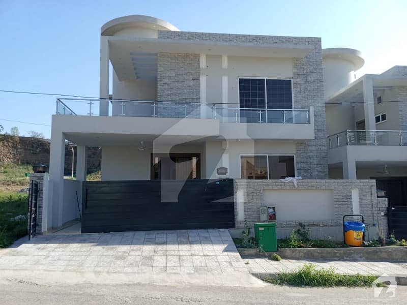 10 Marla House For Sale In Zaraj Housing Society, Sector C. Zaraj