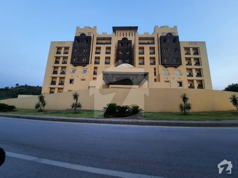 Luxurious Tremezzo Apartments On Main Garden City Bahria Garden City