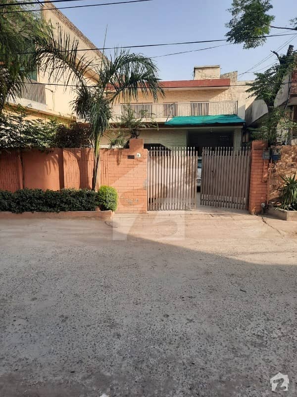 10 Marla Beautiful House For Sale Caltex Road, Rawalpindi ID30543757