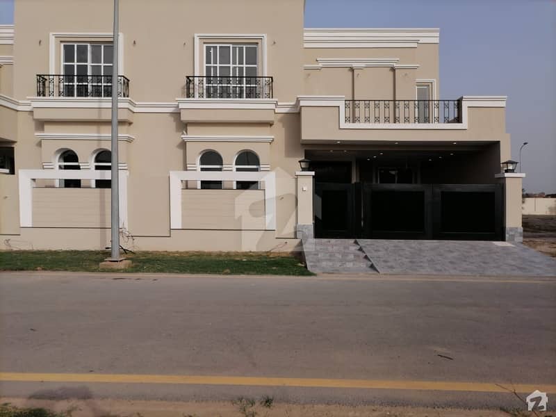 A Good Option For Sale Is The House Available In Lower Canal Road In