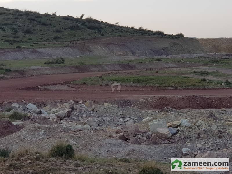 30x60 Plot For Sale In E172 Cdechs Islamabad E17/2, E17, Islamabad