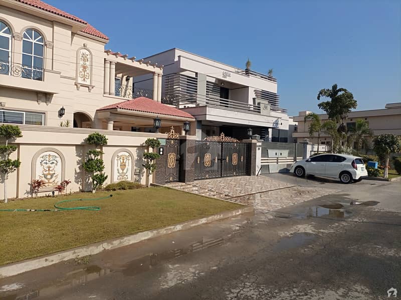 End Your Search For House Here And Sale Now DC Colony, Gujranwala