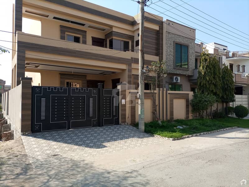 Great House For Sale Available In DC Colony DC Colony, Gujranwala
