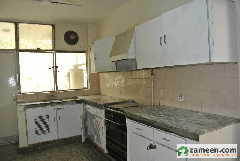 2nd Floor 10 Marla Bridge Colony Askari 2 Flat For Rent With 3 Bedrooms