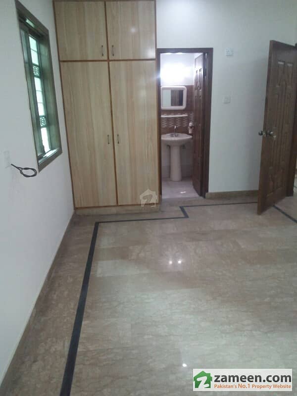 Hostel For Rent In Whadat Road Wahdat Road, Lahore ID9359587
