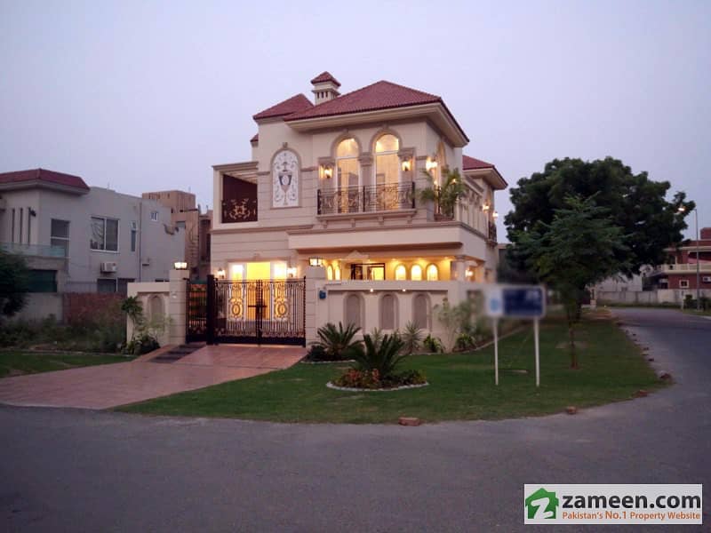 10 Marla Spanish Design Brand New Beautiful Corner House Is Available