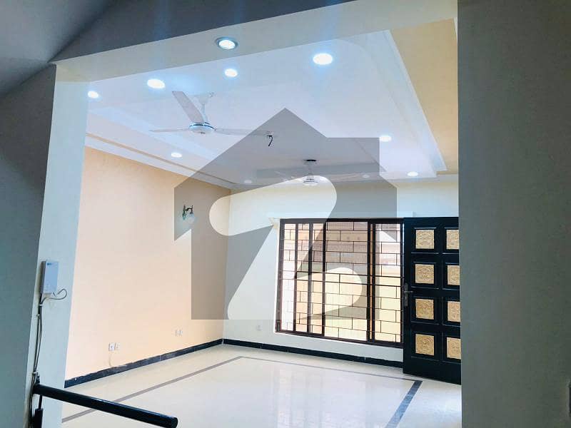 14 Marla Excellent House For Sale Hayatabad Phase 7 E4, Hayatabad