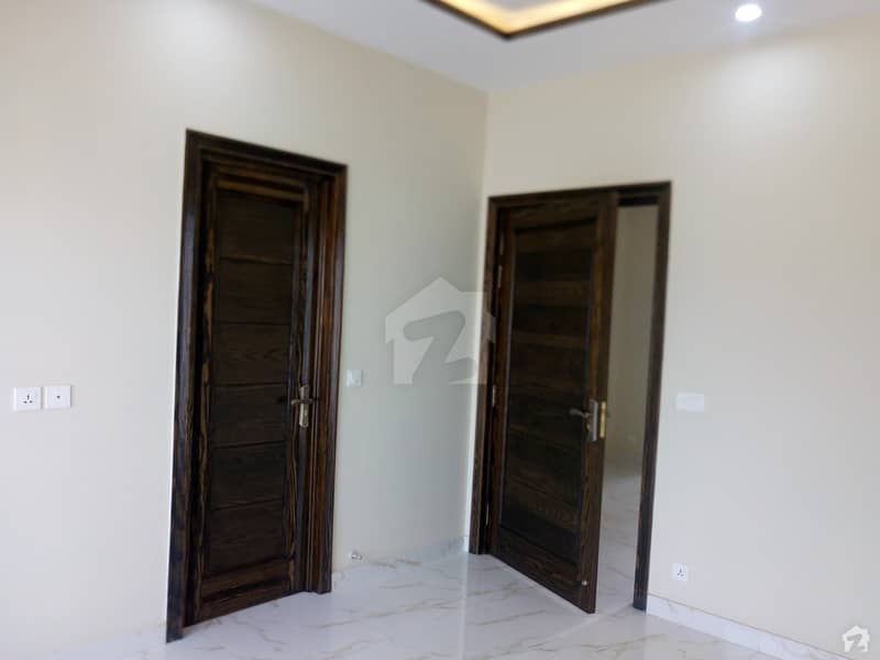 Get This Prominently Located House For Great Price In Lahore Green City