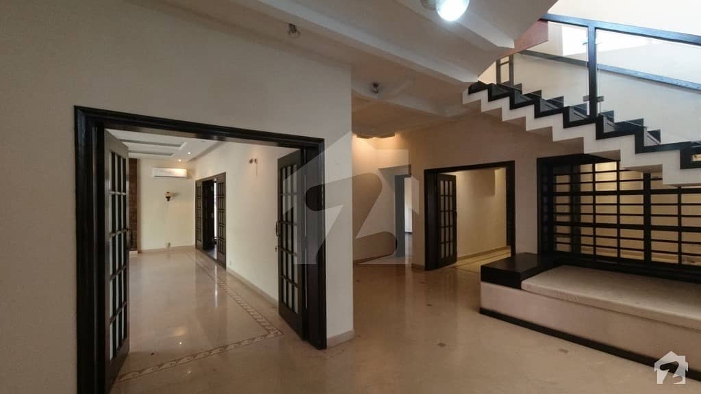 House For Sale In The Most Secured Area Of Lahore. Sarwar Colony, Cantt