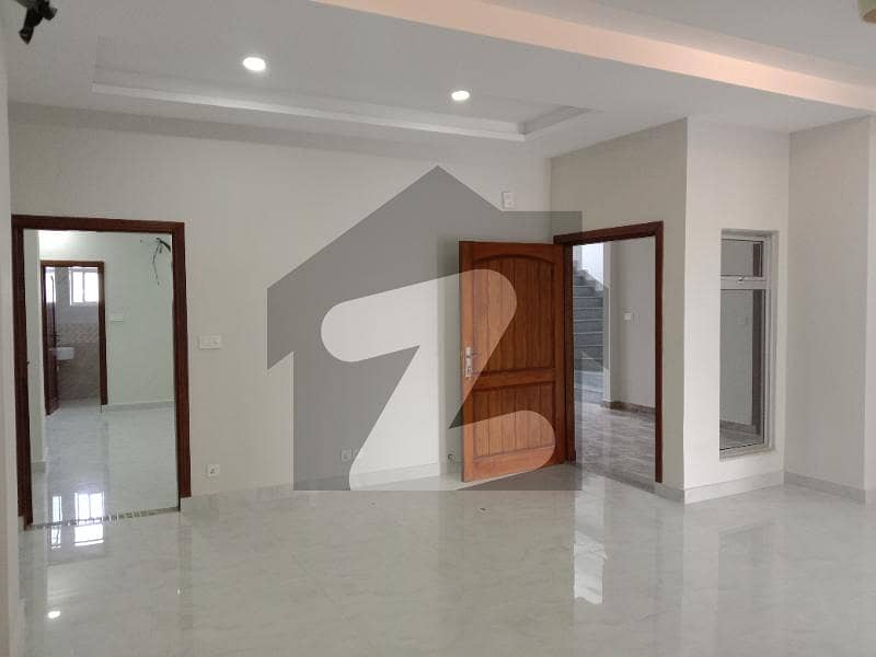 3 Bed Beautiful Flat For Sale In E11 Islamabad E11, Islamabad