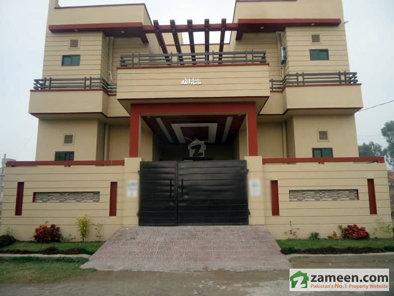 Double Storey House For Sale In Teacher Colony University Avenue On