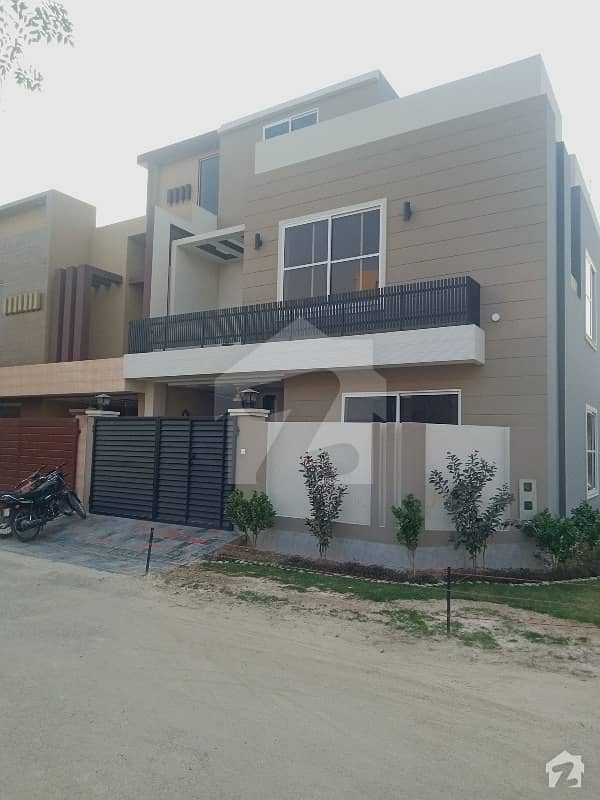 Paragon City 6 Marla Brand New & Corner House For Rent Paragon City