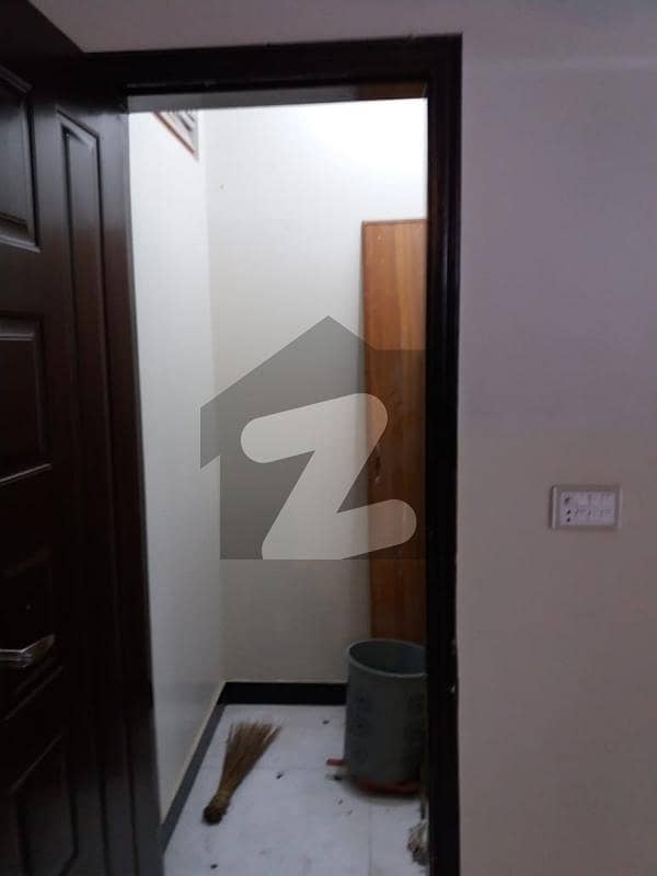 1200 Square Feet Flat Available For Rent In GulshanEIqbal Block 10