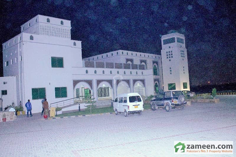 Falcon Complex New Malir IH 500 Square Yards Bungalow For Rent Falcon
