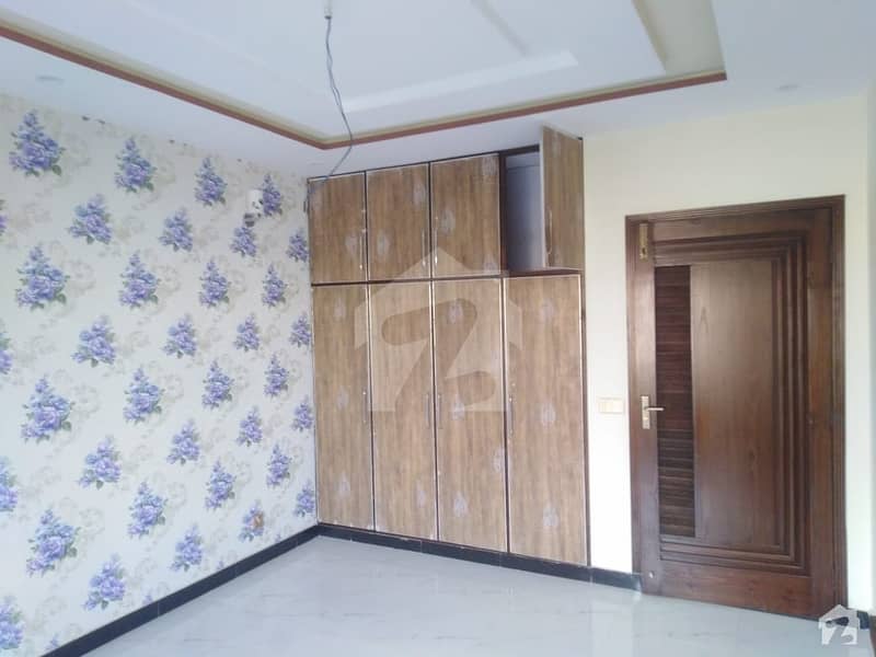 Upper Portion Of 5 Marla In Rail Town (Canal City) For Rent Rail Town