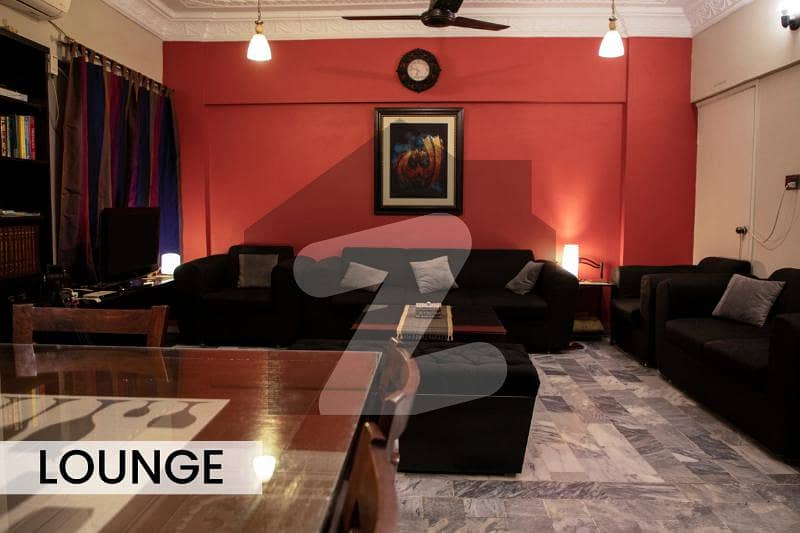 HAROON ROYAL CITY 3 BED DRAWING DINING FLAT AVAILABLE FOR SALE Gulistan