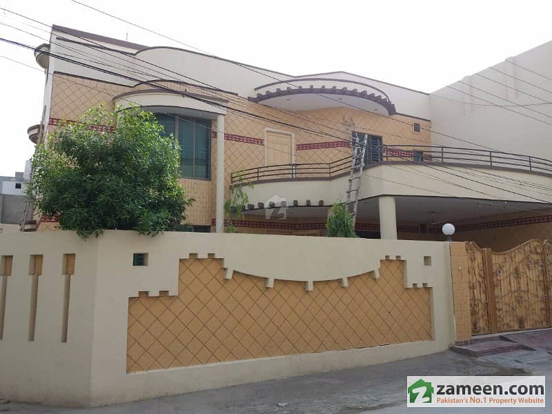 Beautiful Corner House For Sale With Dual Gate Porch Amin Town