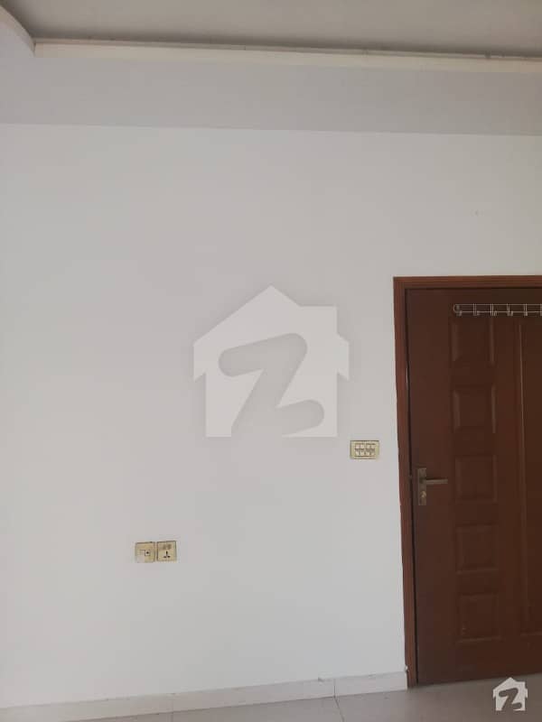 A Palatial Residence For Rent In Zarrar Shaheed Road Lahore Zarrar