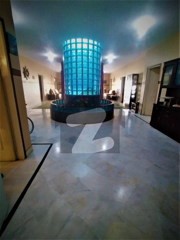 4 Bed D D Penthouse Well Maintained At Shaheedemillat Rd Shaheed