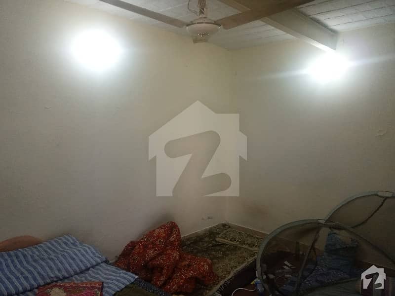 Room With Attached Bath Available For Rent Ali Town, Lahore ID36635860