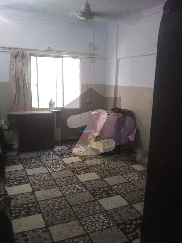 Good Location Flat For Sale In Gulistan E Johar Block 19 Gulistane