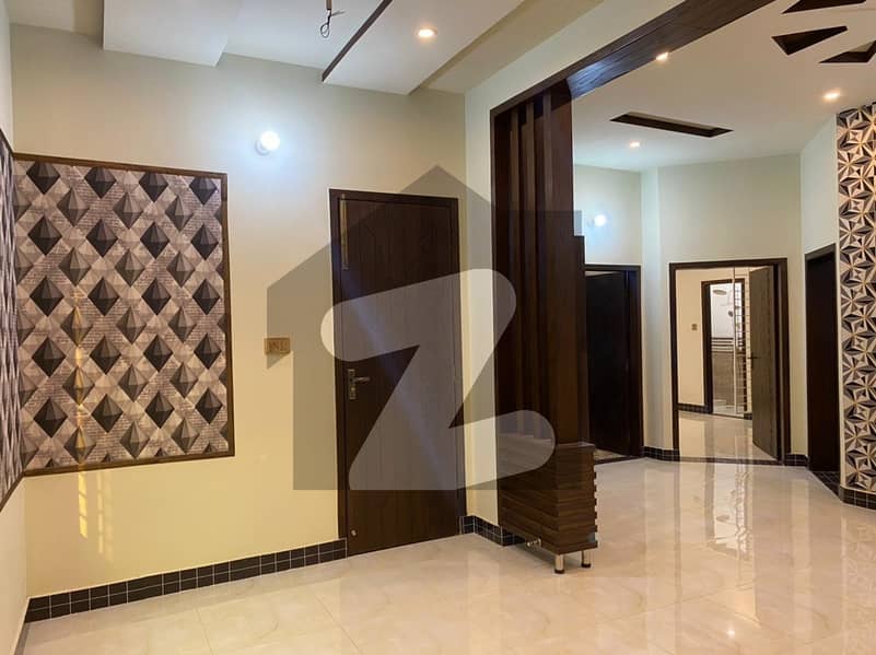 In Model Town House For sale Sized 1 Kanal Model Town, Lahore