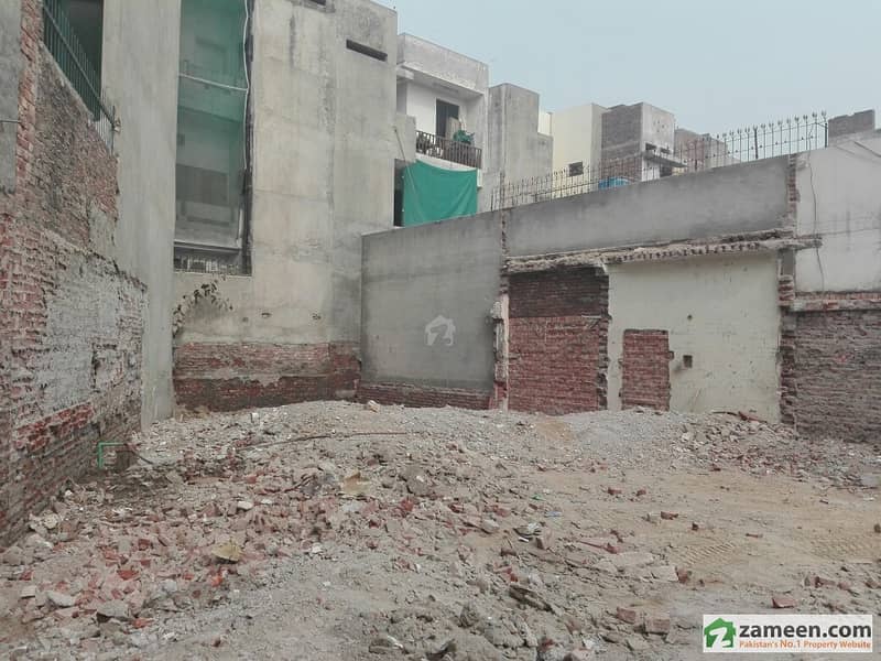 Plot Is Available For Sale Habibullah Road, Lahore ID7850280