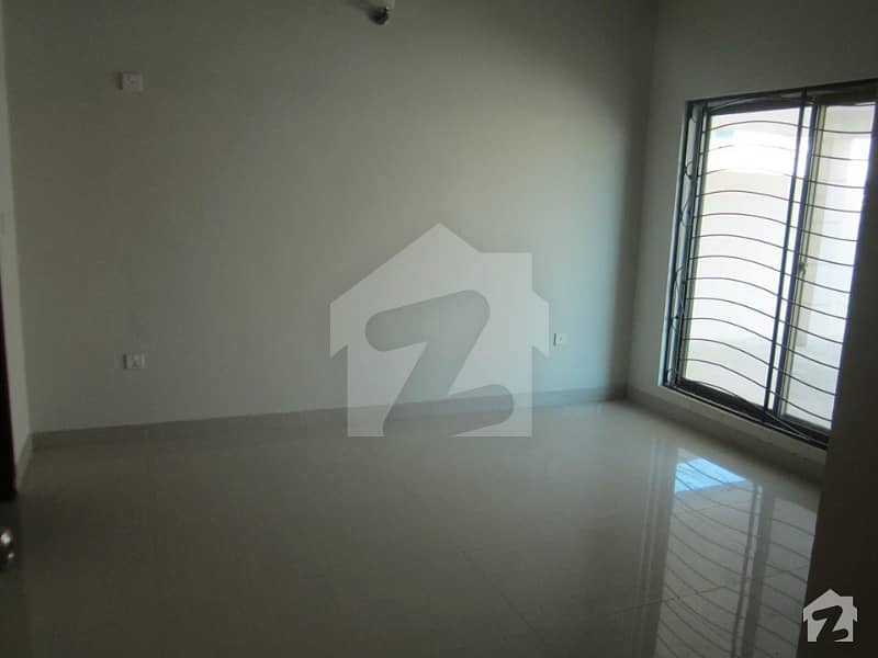 Falcon 500 Sq Yard Beautiful House In Falcon Complex New Malir Falcon