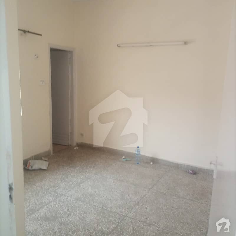 Stunning Upper Portion Is Available For Rent In G10 G10, Islamabad