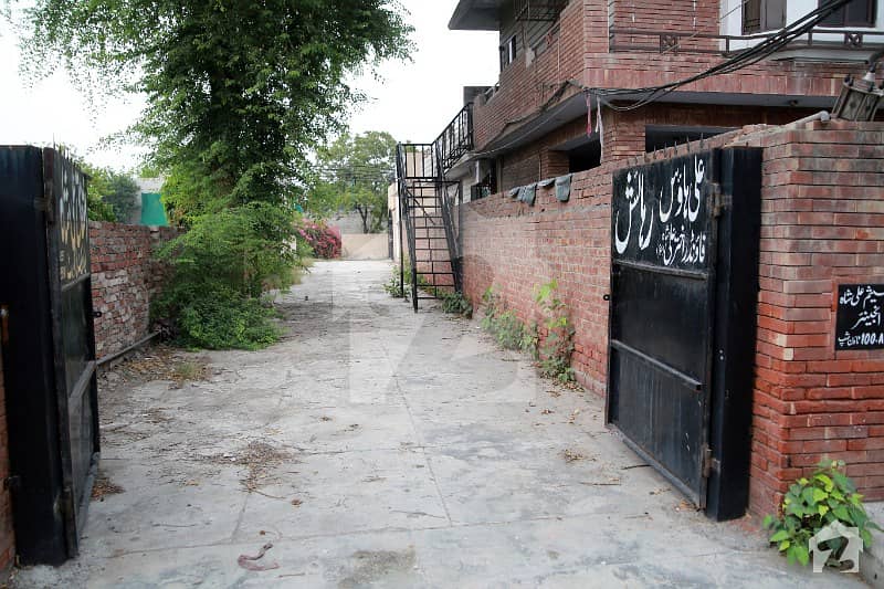 3 Kanal 2 Marla House In The Center Of Lahore One Owner Township