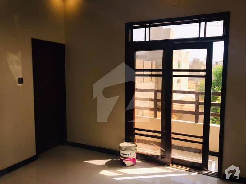 1st Floor 3 Bed Dd New Portion Azizabad Block 8 Near Akabreen Masjid