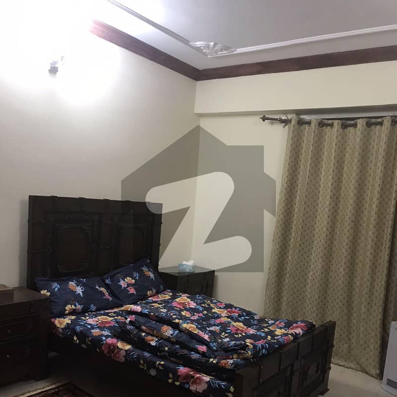 2 Bed Apartment flat Nice Location Walking Distance From Gloria Jeans