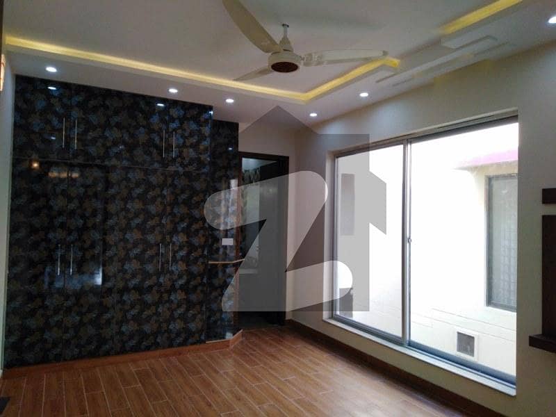 10 Marla House For sale In Paragon City Woods Block Paragon City