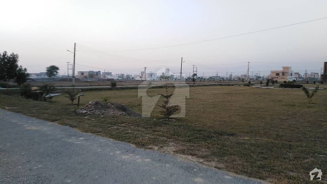 Ideal Residential Plot For Sale In Park Avenue Housing Scheme Park