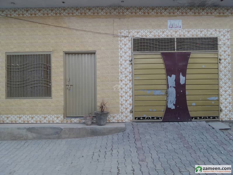 Single Storey Brand New Beautiful House Available For Rent At Farid