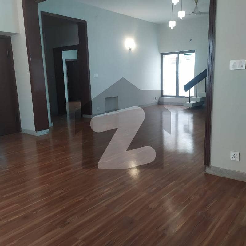 1 Kanal 4 Bedrooms Beautiful House For Rent St John Park, Cantt, Lahore