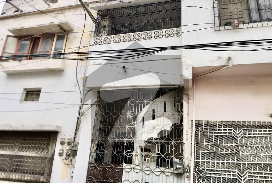 200 Yards Demolish Able House In Pechs Block 2 For Sale PECHS Block 2, PECHS, Jamshed Town