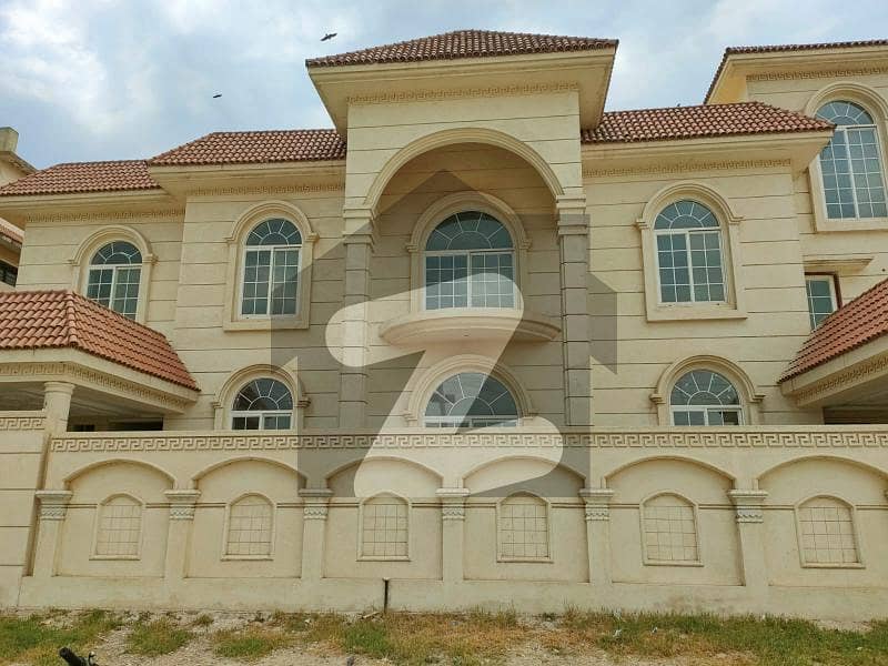 Turkish Architecture Triple Story House For Sale At Mall Road, Wah