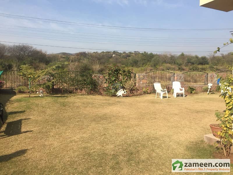5 Kanal Beautiful Farm House For Sale In Naval Farms Housing Scheme