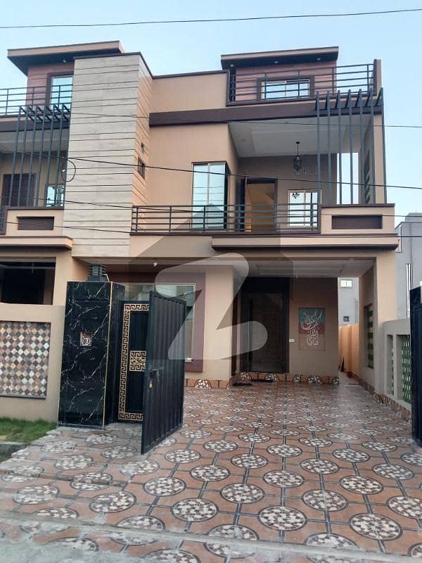 Nasheman Iqbal Phase2 10 Marla Stylish House For Sale NashemaneIqbal
