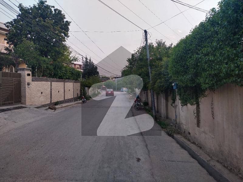 Beautiful Corner Commercial Plot For Sale In Harley Street Rawalpindi