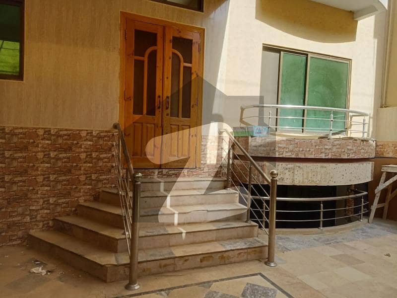 House In Jinnah Town Sized 2000 Square Feet Is Available Jinnah Town