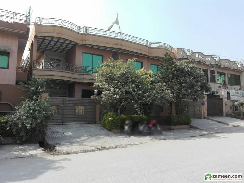House Is Available For Sale Airport Housing Society Sector 3, Airport