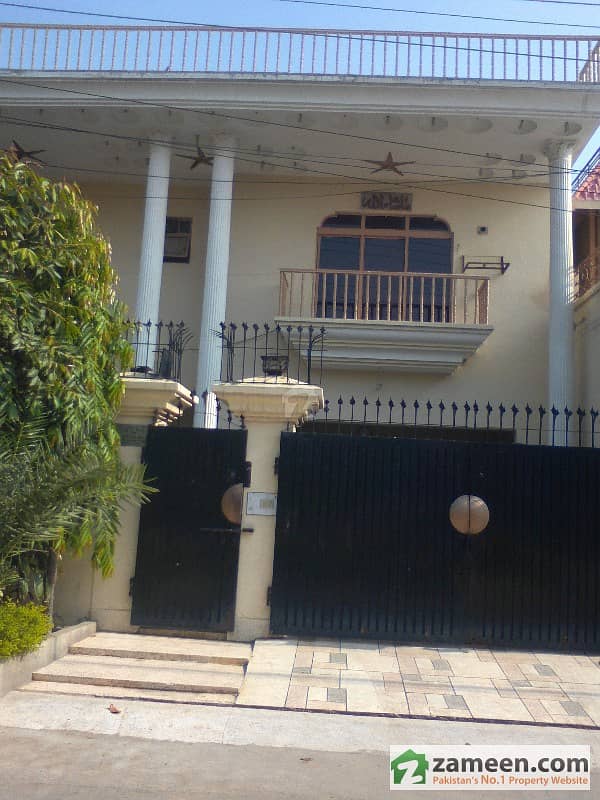 2 Bedroom Attach Bath D T. v Lounge Kitchen 12 Marla Upper Portion For Rent PAF Officer Colony