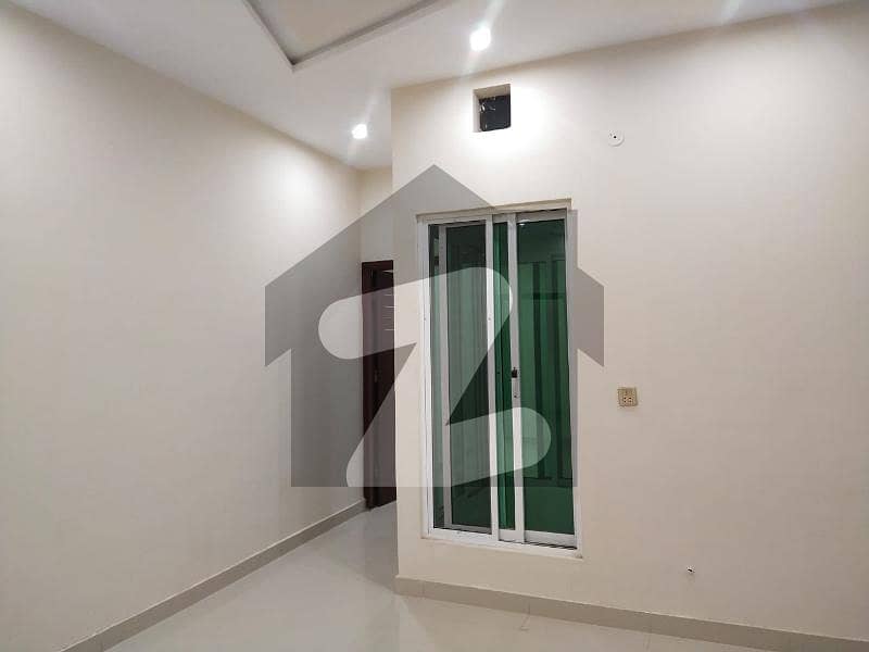 563 Square Feet House For Rent In Canal Road Canal Road, Faisalabad