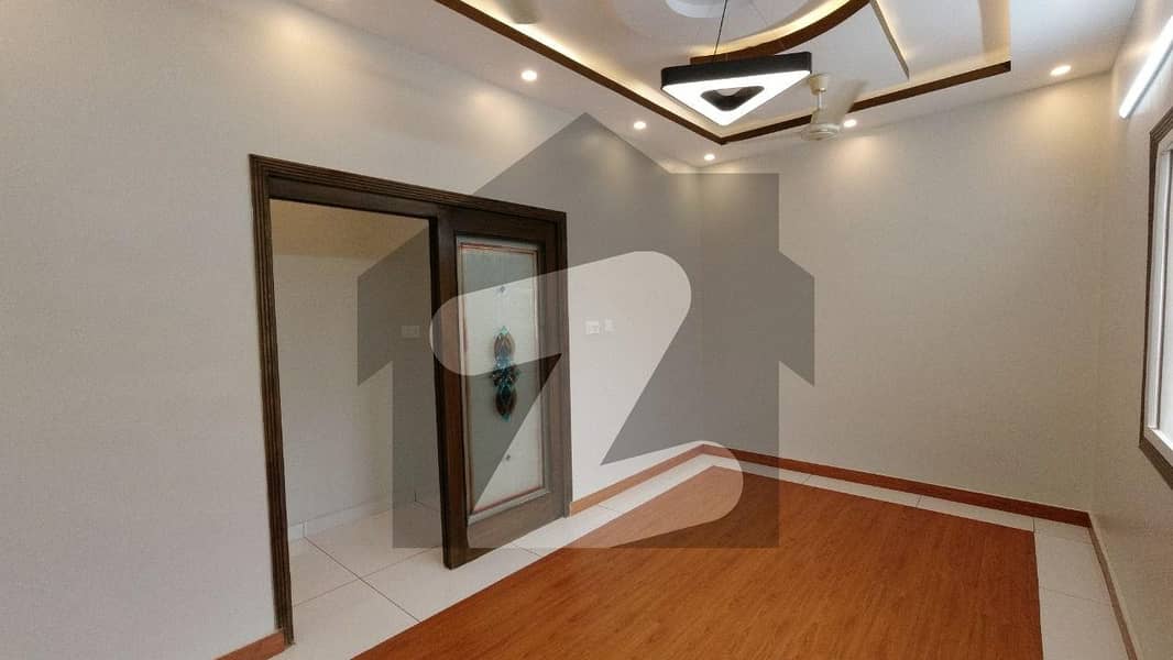 1800 Square Feet Flat Situated In Clifton Block 5 For Sale Clifton