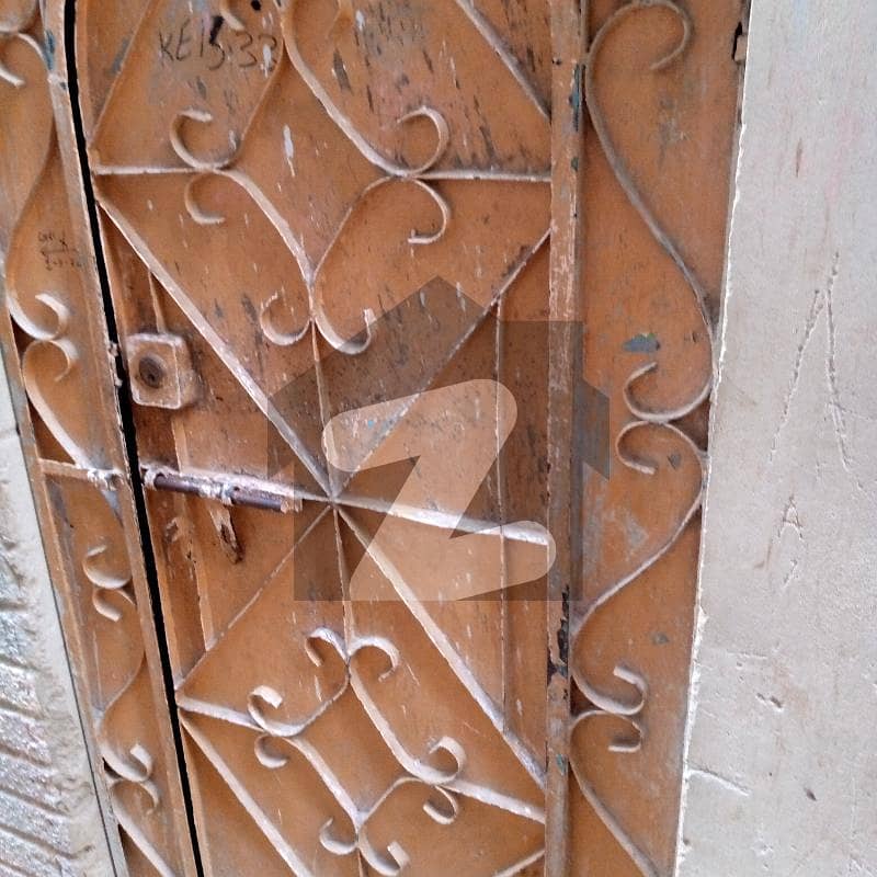 Old house for sale Paposh Nagar, North Nazimabad, Karachi ID40304853