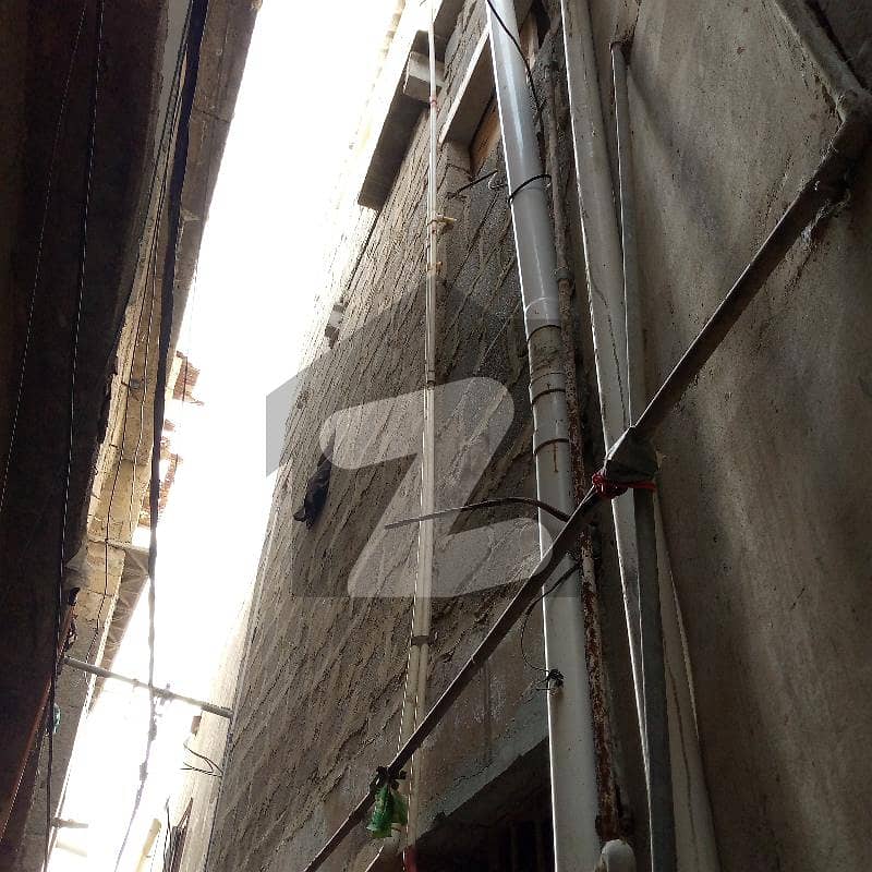 Old house for sale Paposh Nagar, North Nazimabad, Karachi ID40304853