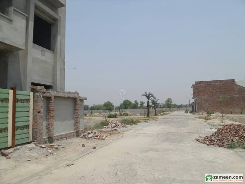 House Is Available For Sale Royal Block TECH Town (TNT Colony