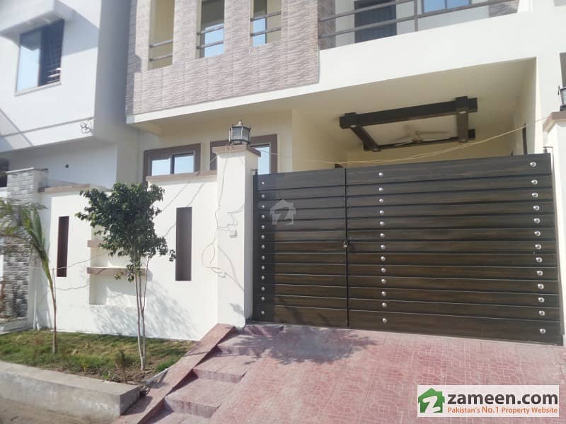House Is Available For Sale TECH Town (TNT Colony), Satiana Road